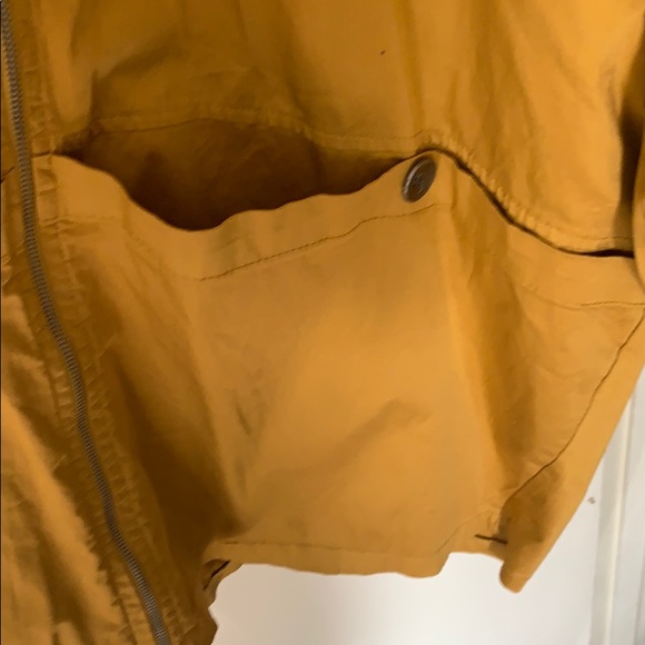 Oversized light weight hooded coat - Picture 2 of 4